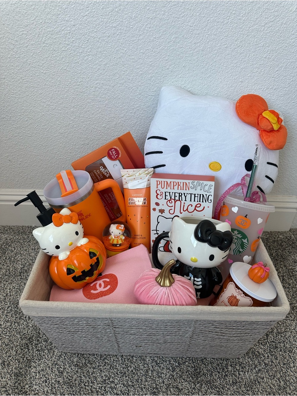 Hello Kitty Halloween 🎃BOO BASKET🎃